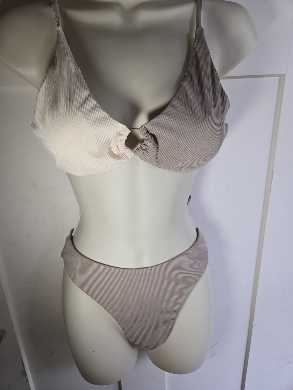 Zaful Two-Tone Ribbed Bikini Set in Cream & Beige